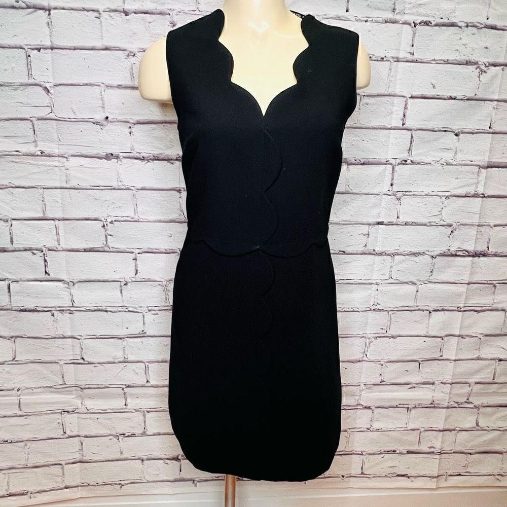 Ted Baker Women's Black Back Zip Sleeveless Scalloped Edge A-Line Dress Size 0